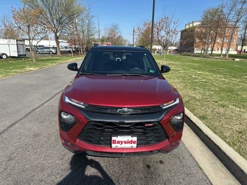 Used 2022 Chevrolet TrailBlazer RS w/ Sun and Liftgate Package image 4