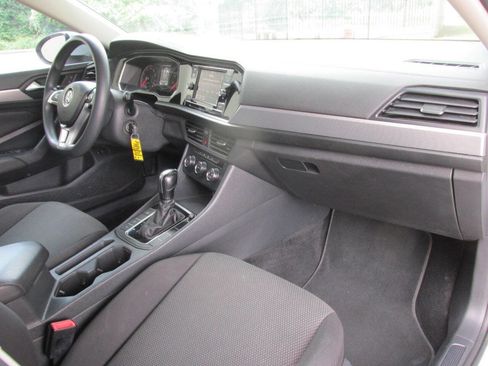 Used 2019 Volkswagen Jetta S FWD image 20