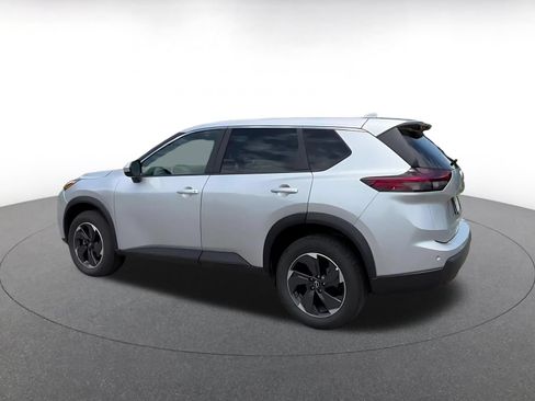 Used 2025 Nissan Rogue SV AWD/4WD image 10
