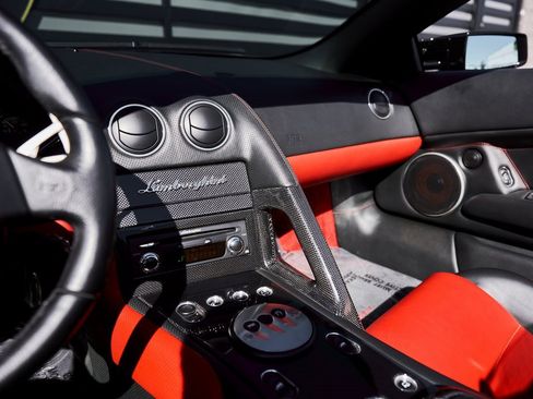 Used 2006 Lamborghini Murcielago Base image 63