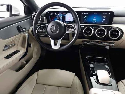 Used 2019 Mercedes-Benz A 220 image 17