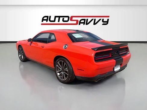 Used 2023 Dodge Challenger R/T RWD image 5