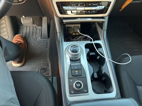 Used 2023 Ford Explorer XLT w/ Class IV Trailer Tow Package image 27