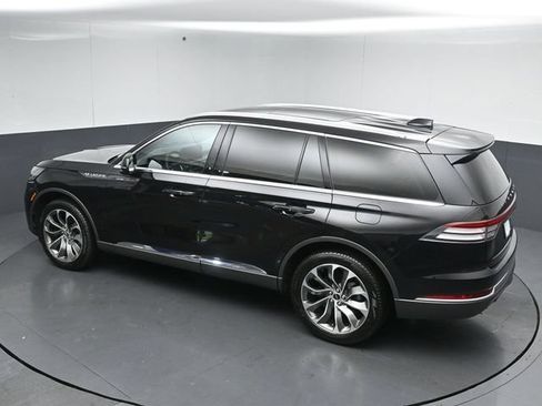 Certified 2025 Lincoln Aviator Reserve w/ Illumination Package AWD/4WD image 52