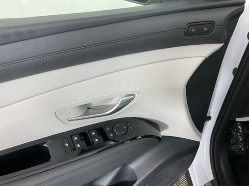 Used 2025 Hyundai Tucson Limited image 14