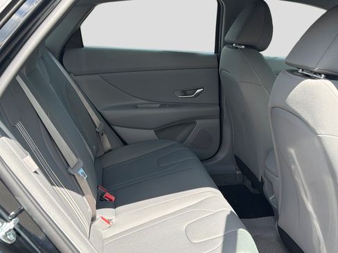 Certified 2026 Hyundai Elantra Sport FWD image 25