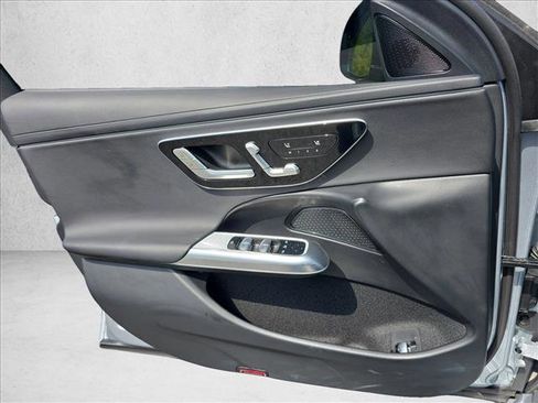 Used 2025 Mercedes-Benz E 450 4MATIC Sedan image 25