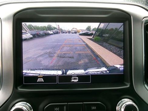 Used 2021 GMC Sierra 1500 Elevation w/ Preferred Package AWD/4WD image 15