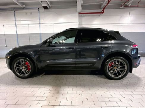 Certified 2023 Porsche Macan S image 2