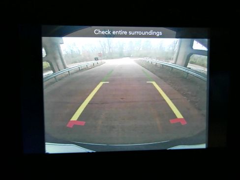 Used 2020 Chrysler Pacifica Touring-L image 16