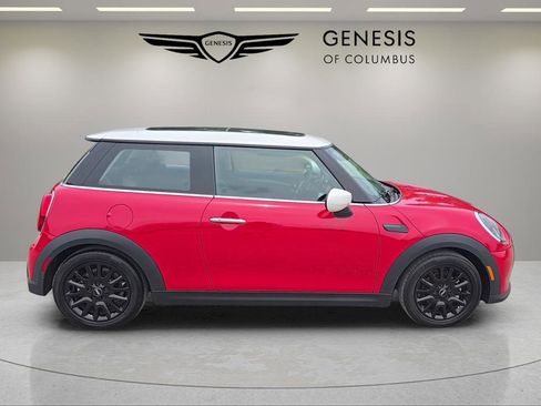 Used 2024 MINI Cooper 2-Door Hardtop FWD image 6