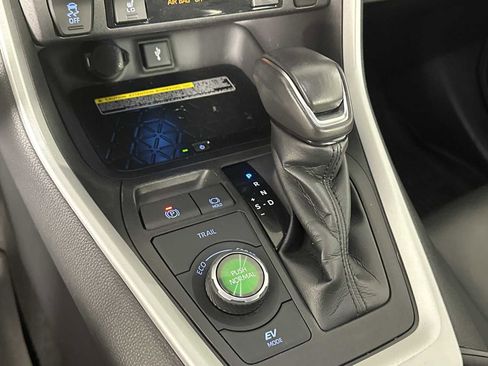 Used 2021 Toyota RAV4 XSE image 52