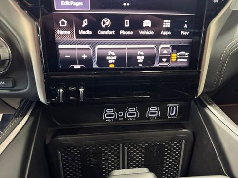New 2026 RAM 1500 Tungsten AWD/4WD image 3
