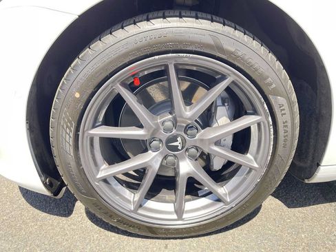 Used 2021 Tesla Model 3 Standard Range Plus RWD image 19