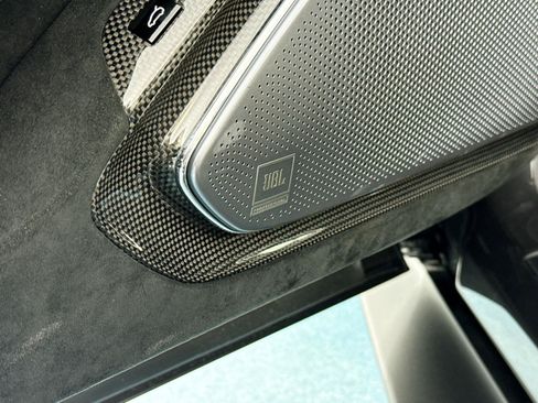 Used 2025 Ferrari Roma Spider RWD image 20