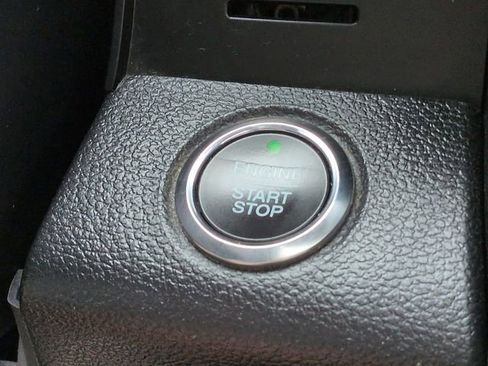 Certified 2018 Ford F150 Lariat w/ Equipment Group 502A Luxury AWD/4WD image 38