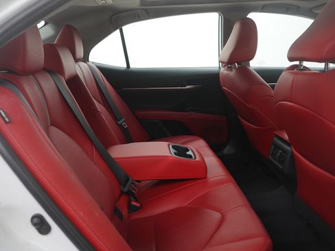 Used 2020 Toyota Camry XSE w/ Navigation Package image 12