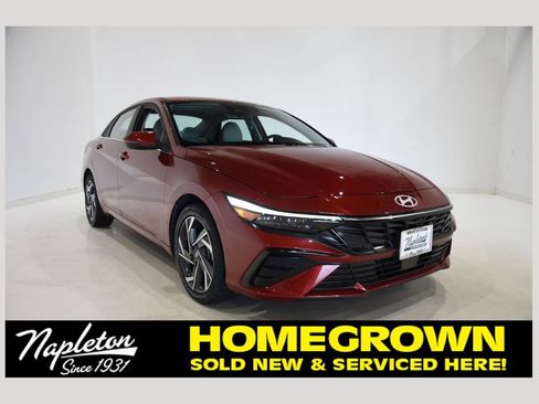 Used 2025 Hyundai Elantra Limited FWD image 1