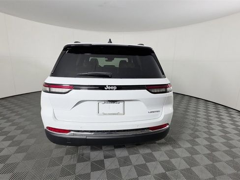 New 2025 Jeep Grand Cherokee Limited image 5