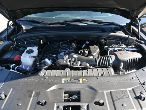 Used 2023 Jeep Grand Cherokee Limited image 21