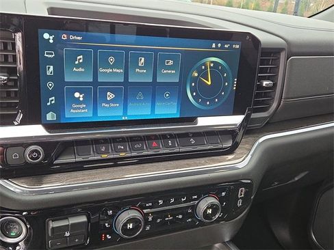 Used 2025 Chevrolet Silverado 2500 LTZ w/ LTZ Plus Package image 12