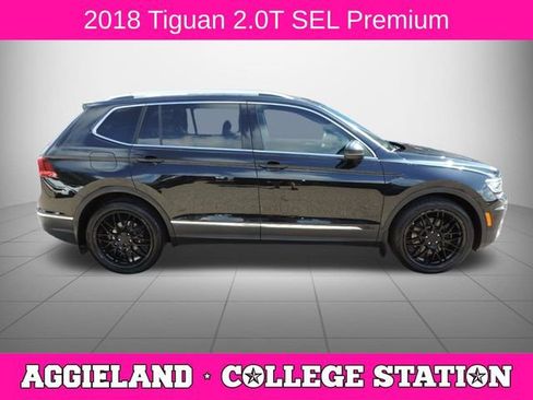 Used 2018 Volkswagen Tiguan SEL Premium FWD image 2