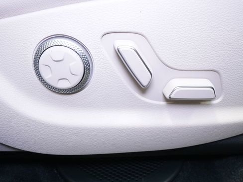 New 2026 Genesis GV80 2.5T Advanced image 36