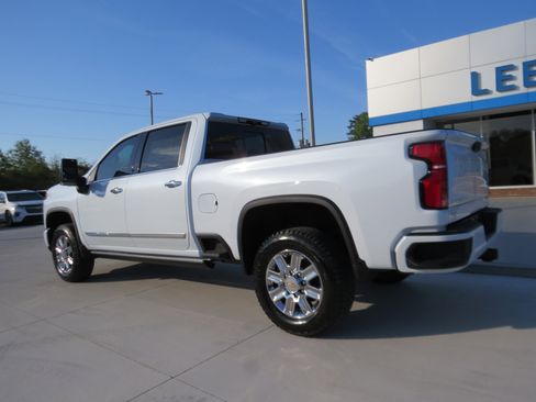 New 2026 Chevrolet Silverado 2500 High Country w/ Technology Package AWD/4WD image 3