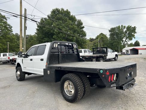 Used 2019 Ford F350 XL w/ Power Equipment Group AWD/4WD image 9