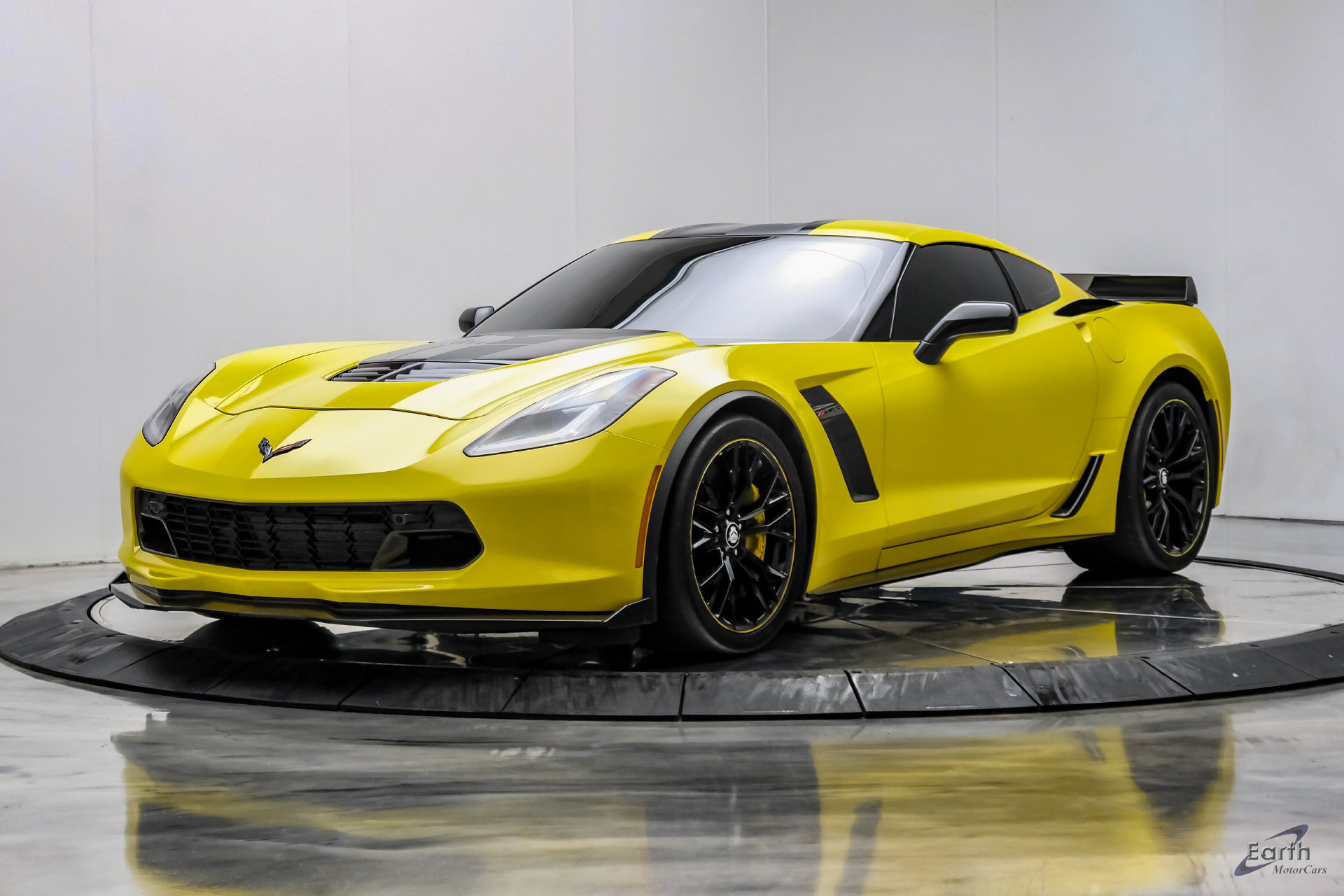 Used 2016 Chevrolet Corvette Z06 w/ C7.r Special Edition RWD image 4