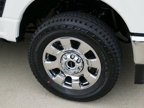 New 2026 Ford F350 Lariat w/ Lariat Ultimate Package image 9