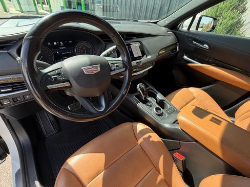Used 2021 Cadillac XT4 Sport w/ Sun And Sound Package AWD/4WD image 11