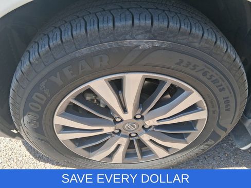Used 2019 Nissan Pathfinder SL FWD image 15
