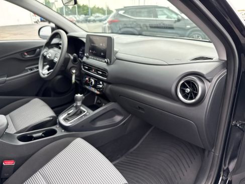 Used 2023 Hyundai Kona SE AWD/4WD image 31