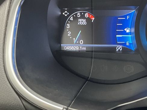 Certified 2019 Ford Edge Titanium w/ Equipment Group 301A FWD image 17