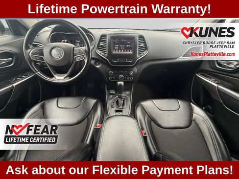 Used 2021 Jeep Cherokee Latitude Plus AWD/4WD image 24