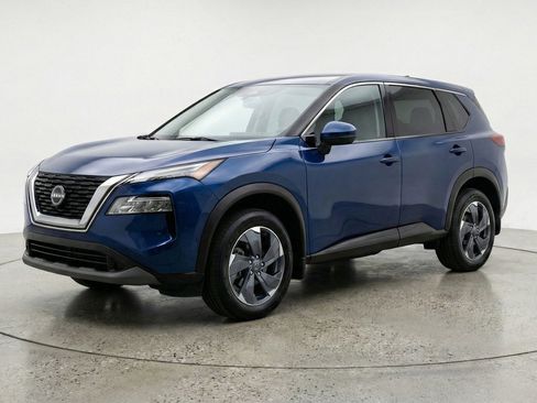 Used 2025 Nissan Rogue SV AWD/4WD image 3