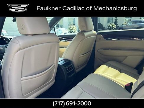 Used 2017 Cadillac XT5 Premium Luxury AWD/4WD image 16