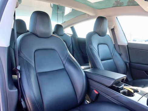Used 2019 Tesla Model 3 Standard Range Plus RWD image 15