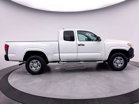 Used 2022 Toyota Tacoma SR image 34