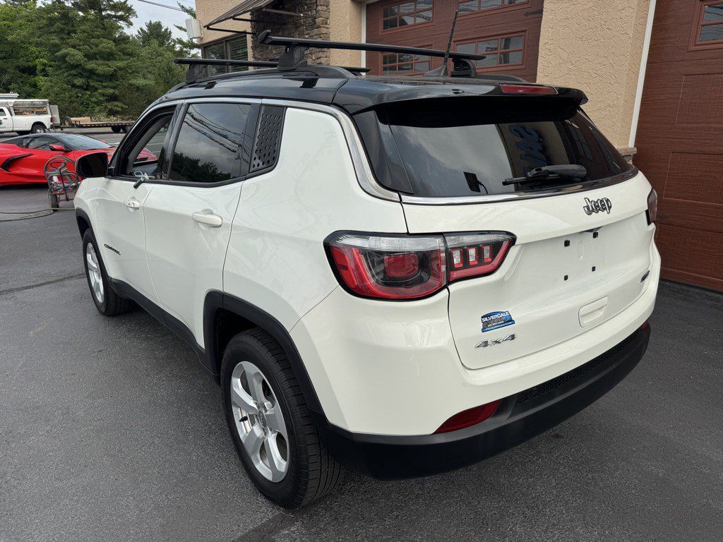 Used 2018 Jeep Compass Latitude w/ Popular Equipment Group AWD/4WD image 7