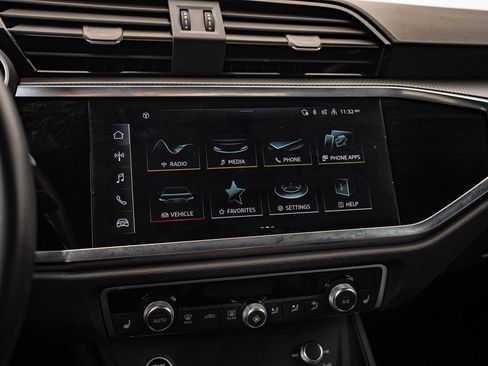 Used 2024 Audi Q3 2.0T Premium image 33