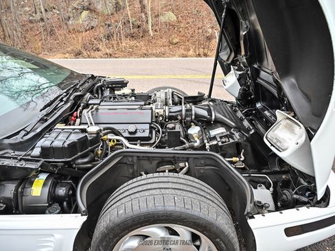 Used 1995 Chevrolet Corvette Coupe RWD image 32