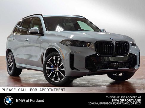 Used 2026 BMW X5 xDrive40i w/ M Sport Package AWD/4WD image 1