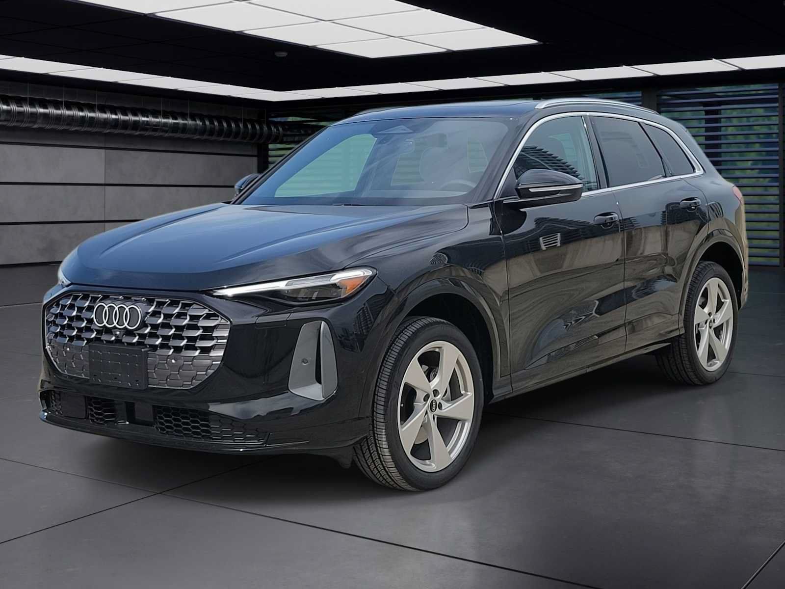 New 2026 Audi Q5 Premium Plus AWD/4WD image 1