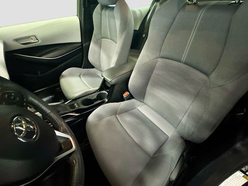 Used 2020 Toyota Corolla SE image 16