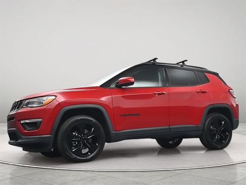 Used 2020 Jeep Compass Latitude image 21