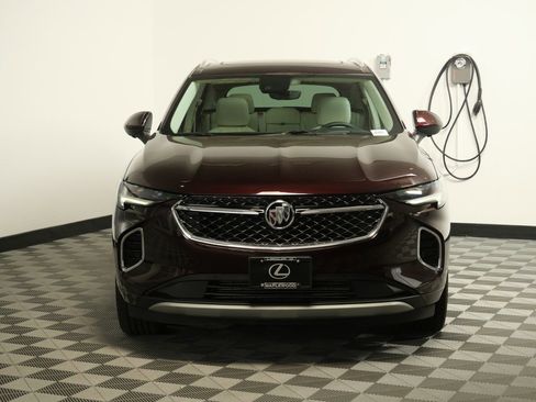 Used 2021 Buick Envision Avenir w/ Technology Package II AWD/4WD image 2