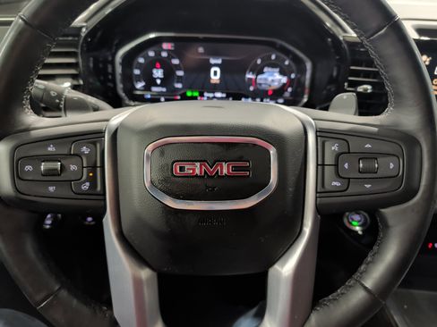 Used 2024 GMC Sierra 1500 Elevation w/ Preferred Package AWD/4WD image 9