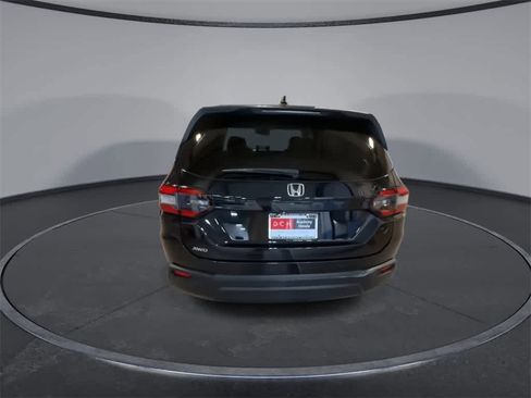 Used 2023 Honda Pilot LX image 7